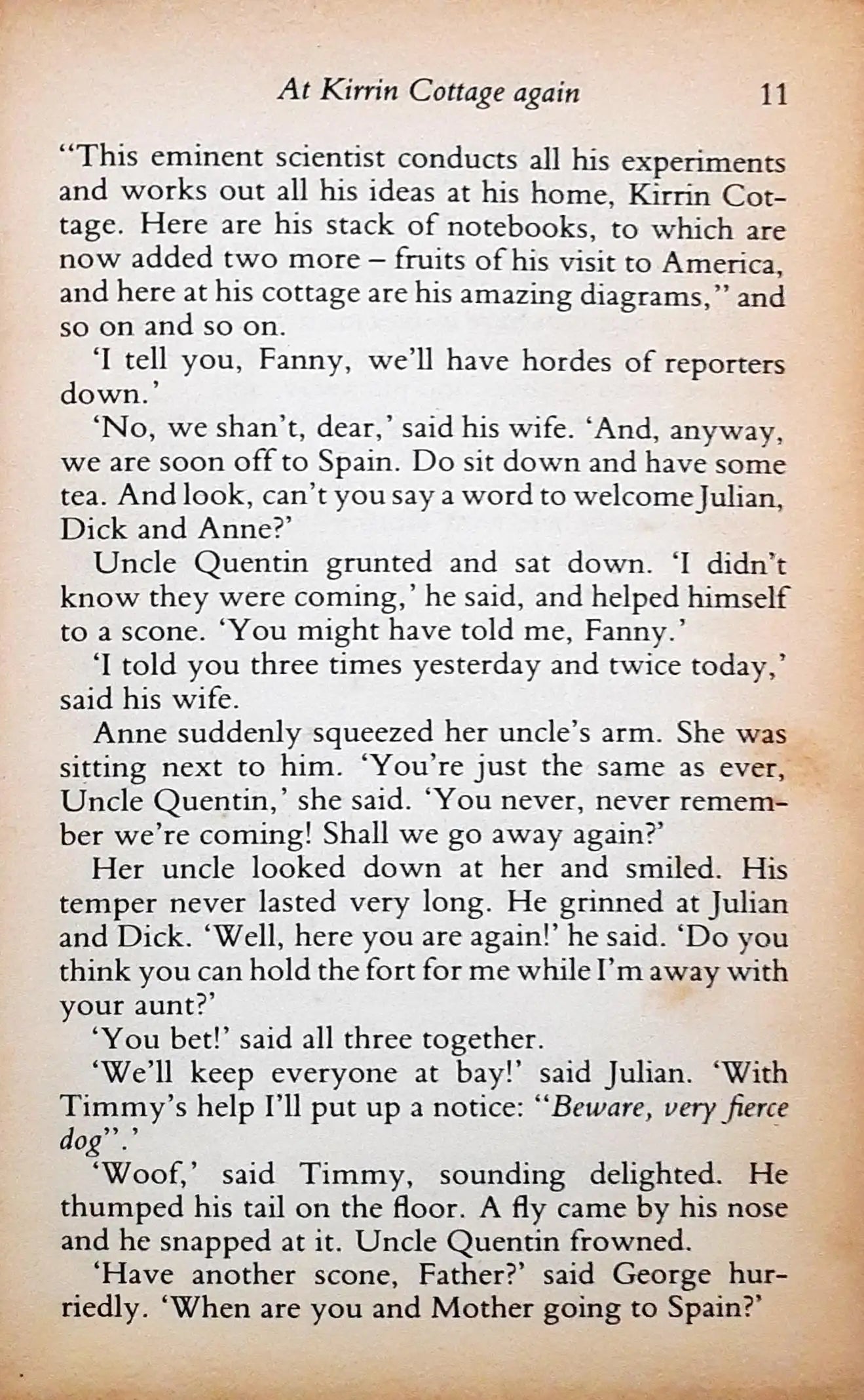 The Famous Five #9 Five Fall into Adventure (P)