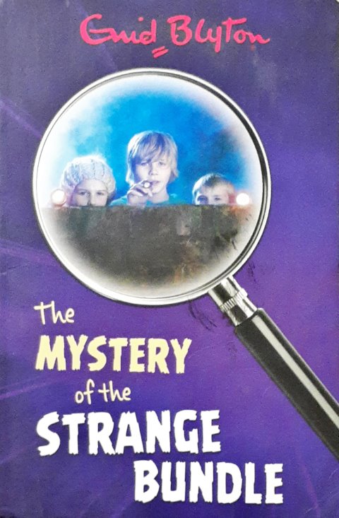 The Five Find Outers #10 : The Mystery Of The Strange Bundle (P)