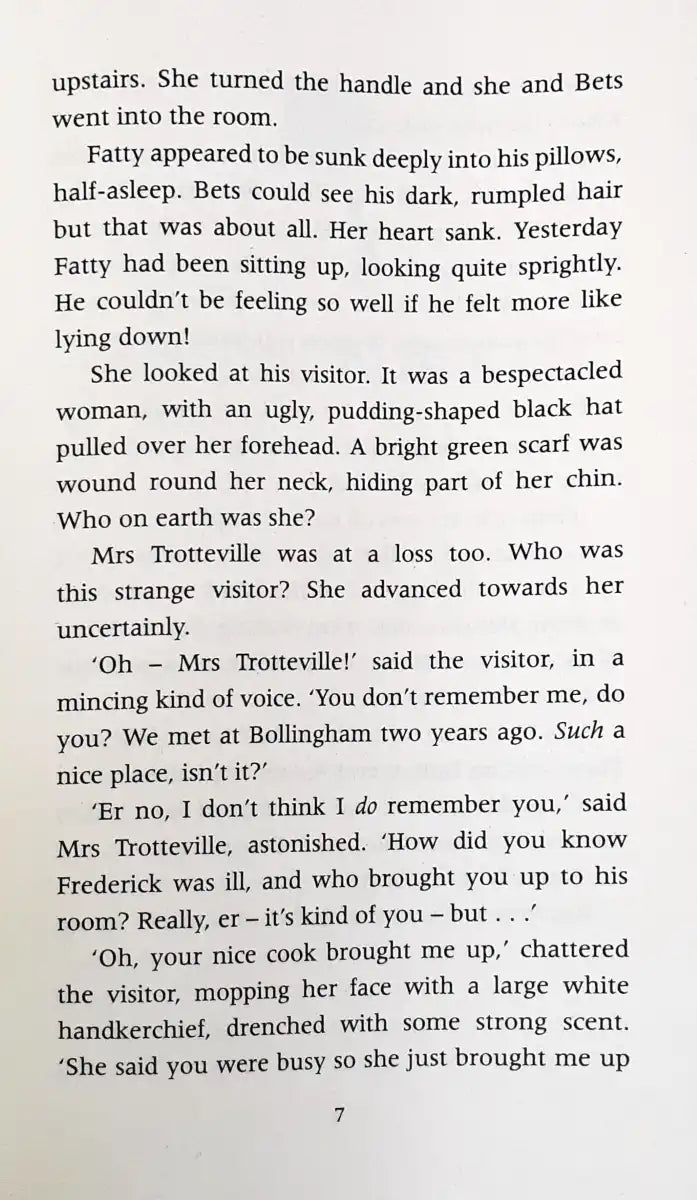 The Mystery Of The Strange Bundle : The Five Find Outers #10