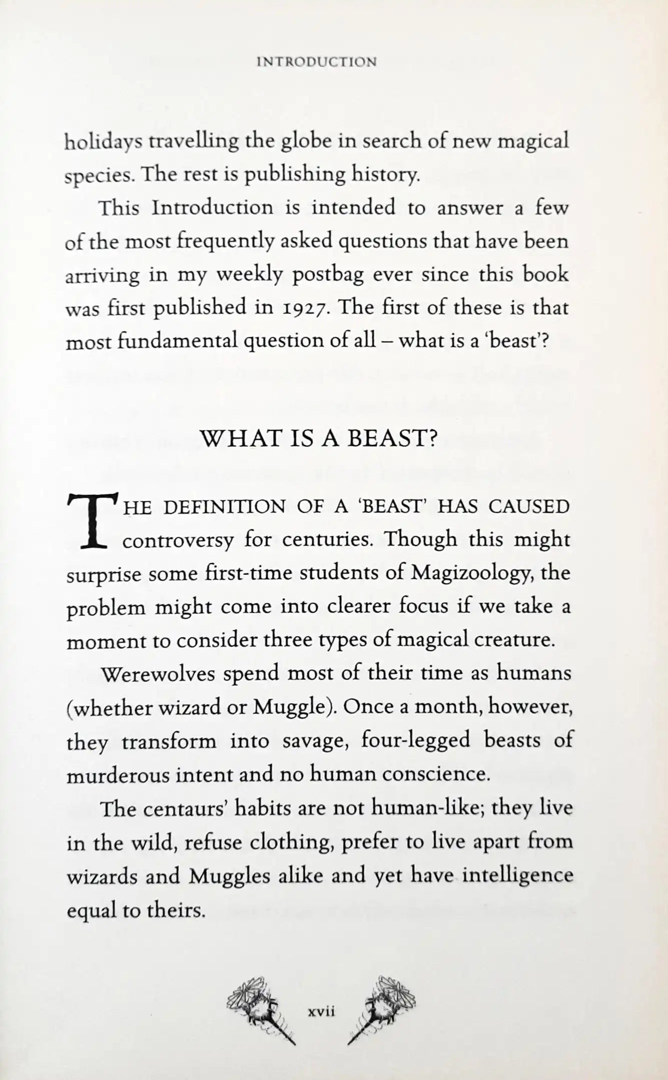 Hogwarts Library #1 : Fantastic Beasts and Where to Find Them (HC) (P)