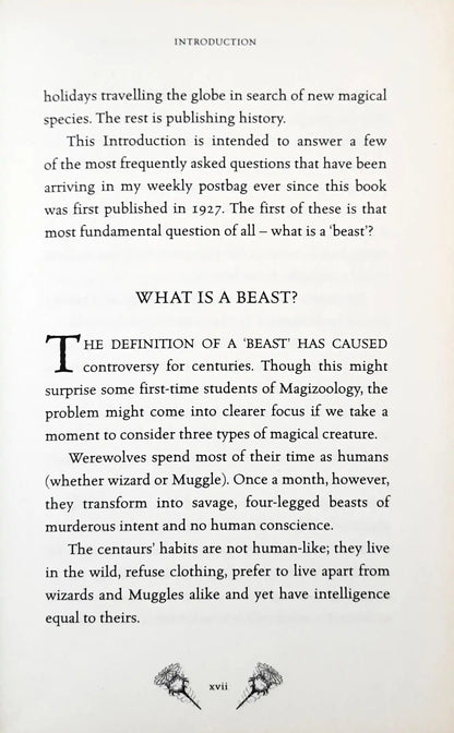 Hogwarts Library #1 : Fantastic Beasts and Where to Find Them (HC) (P)