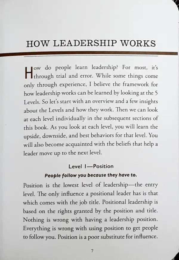 How Successful People Lead (Brown and Gray LeatherLuxe®): Taking Your Influence to the Next Level