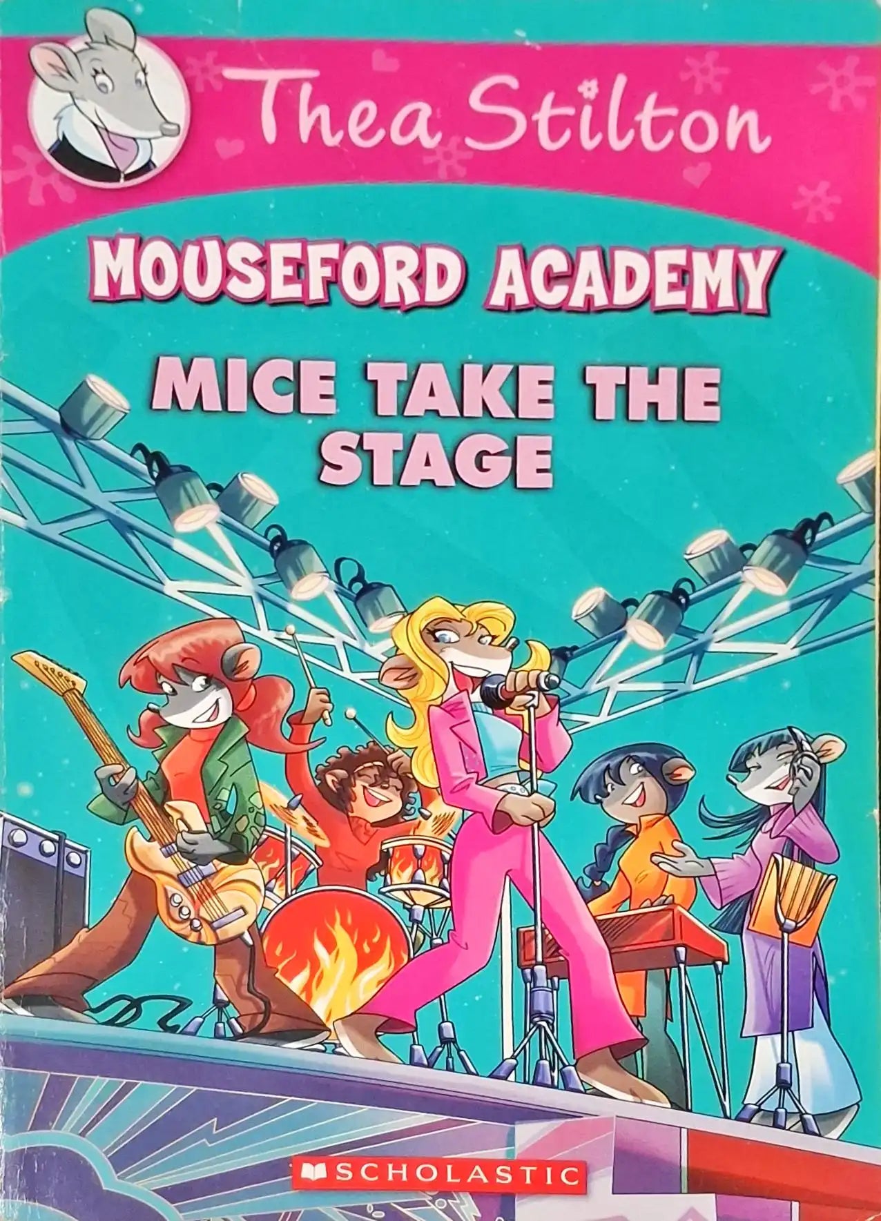 Mouseford Academy #7 : Mice Take the Stage (P)